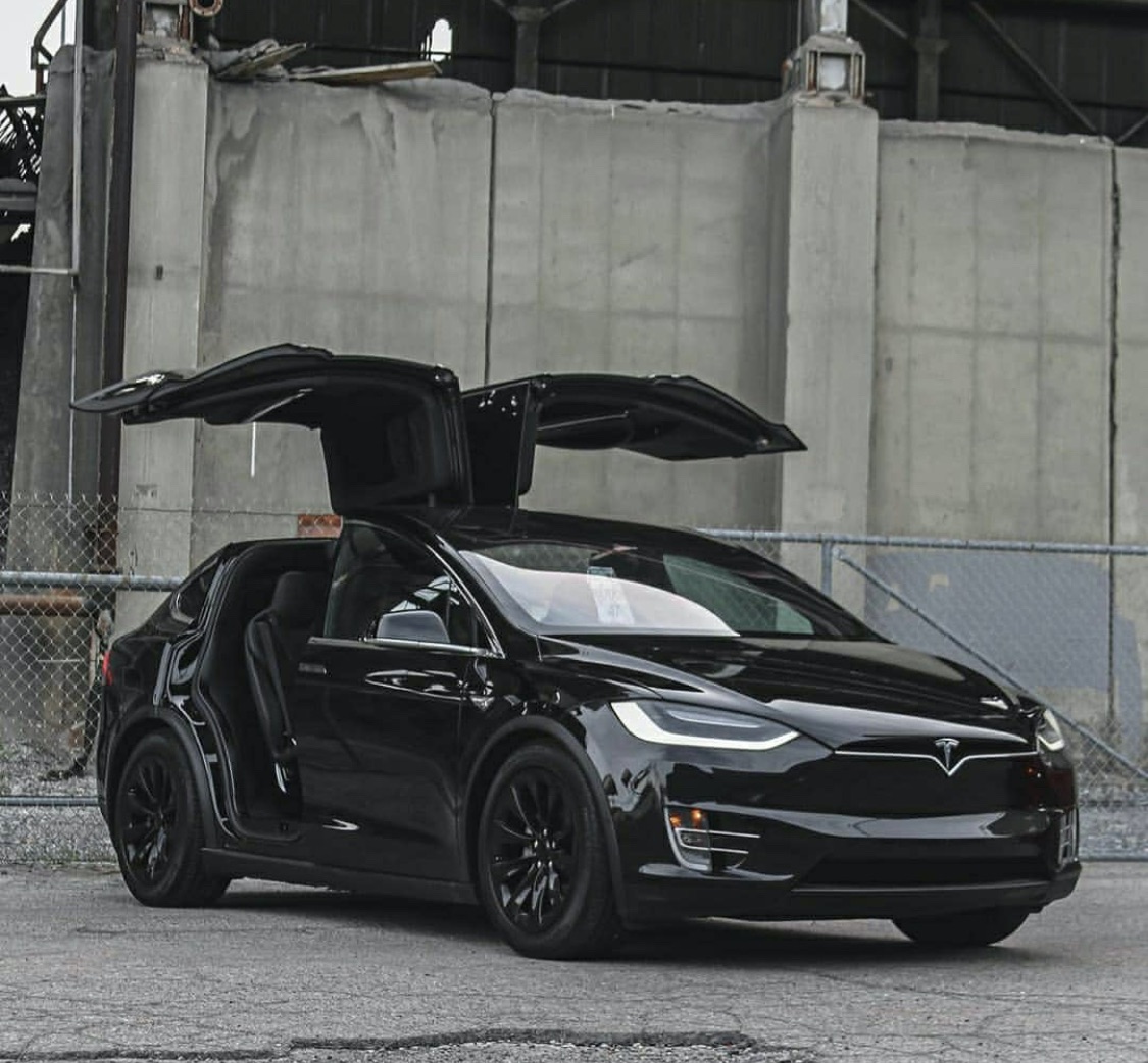 Tesla X avec Chauffeur